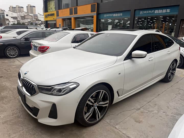 Фото 8 - BMW 6 Series GT