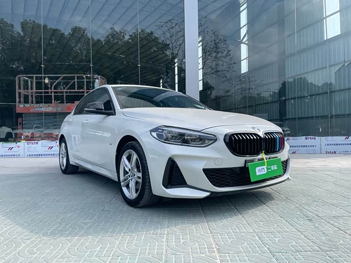 Фото 3 - BMW 1 Series