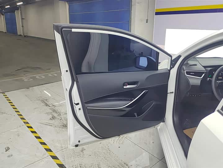 Фото 7 - Toyota Corolla