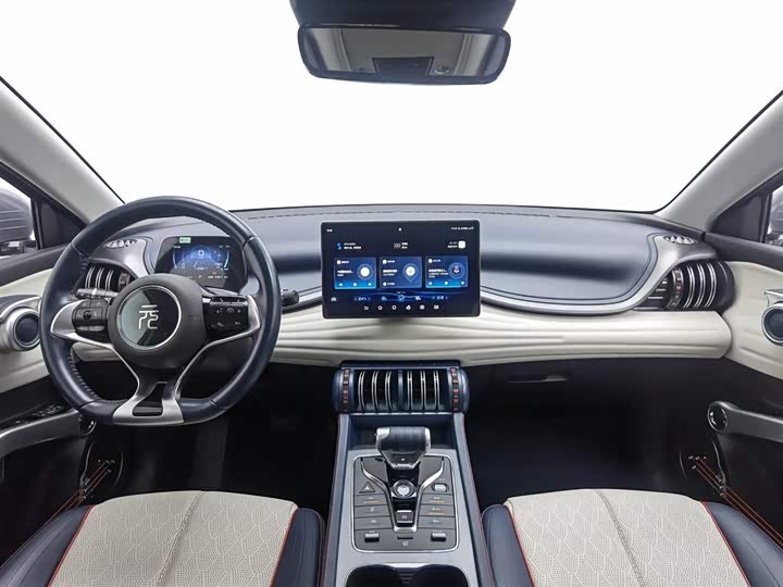 Фото 5 - BYD Yuan Plus