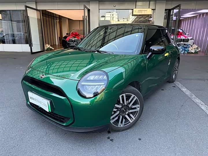 Фото 1 - Mini Cooper