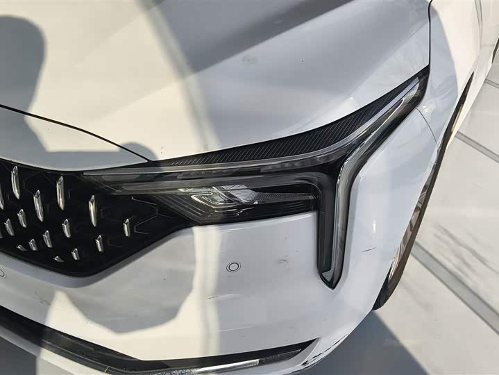 Фото 5 - Bestune B70