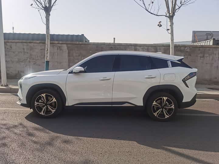 Фото 2 - Geely Galaxy L7