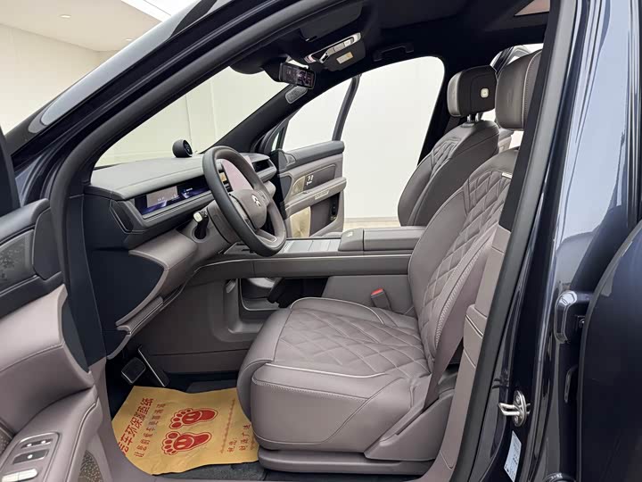 Фото 9 - Nio ES8