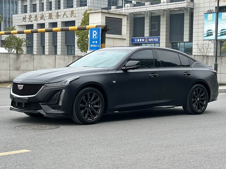 Фото 1 - Cadillac CT5