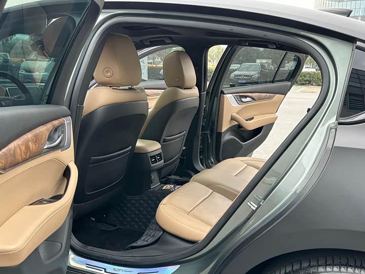 Фото 7 - Cadillac CT5