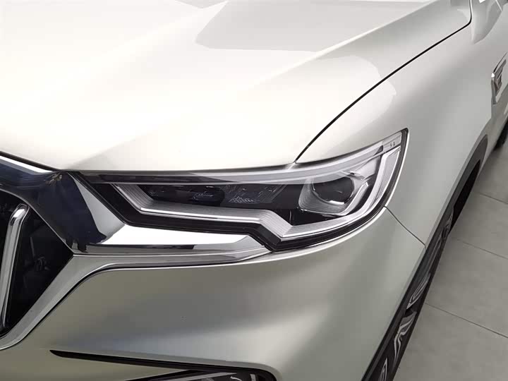 Photo 7 - Hongqi HS5