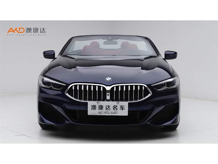 Фото 2 - BMW 8 Series