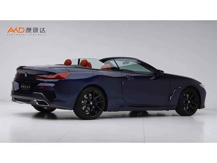 Фото 3 - BMW 8 Series