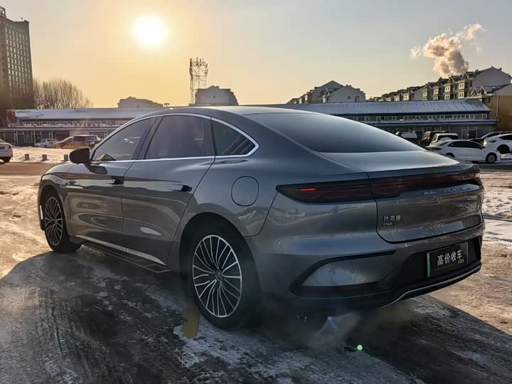 Фото 8 - BYD Han