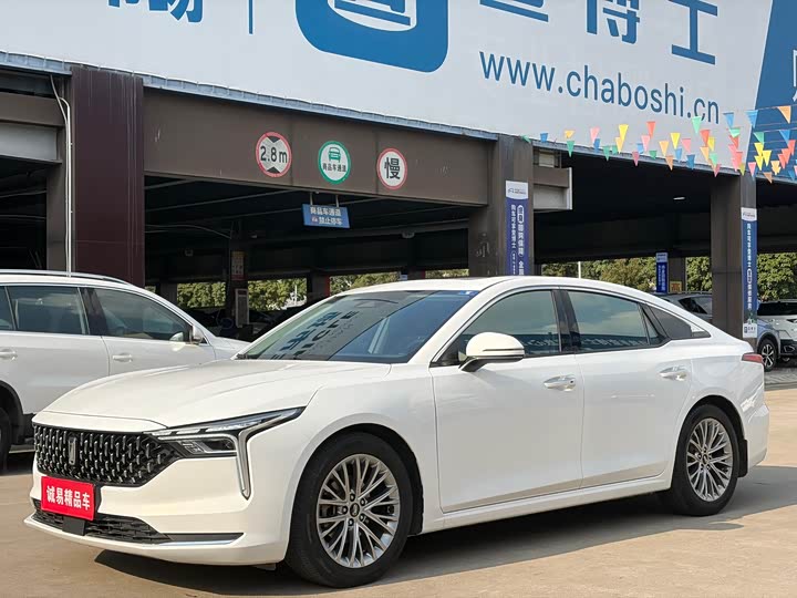 Фото 1 - Bestune B70