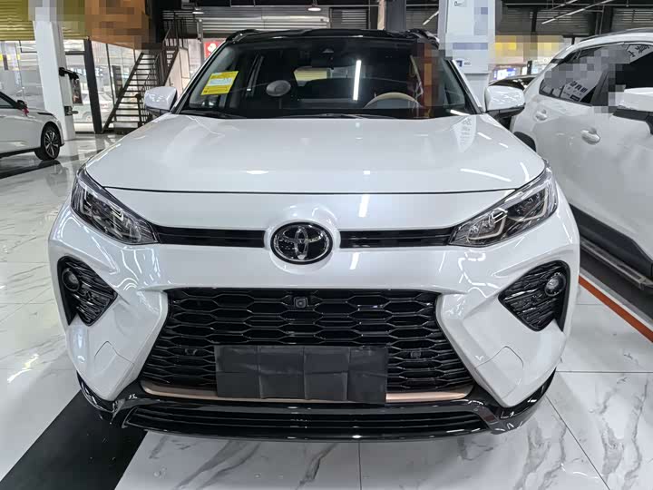 Фото 2 - Toyota Wildlander