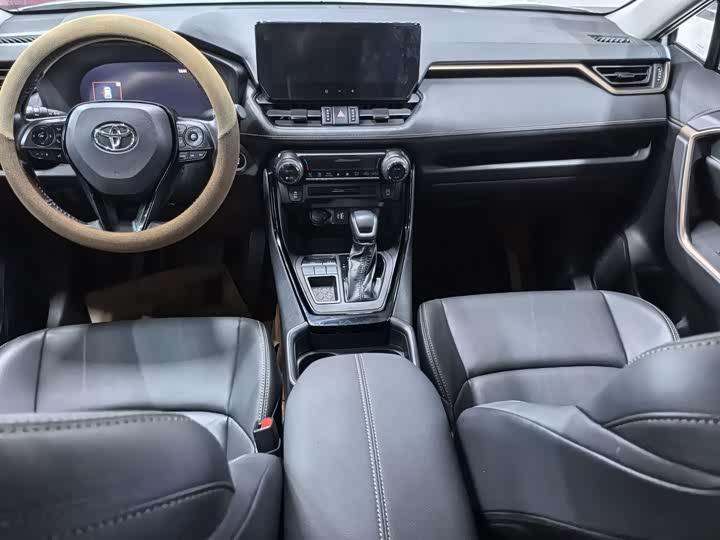 Фото 7 - Toyota Wildlander