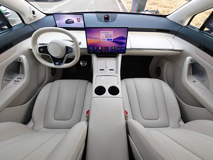 Фото 8 - Luxeed R7