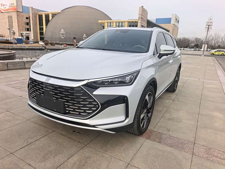 Фото 3 - BYD Tang Hybrid/EV