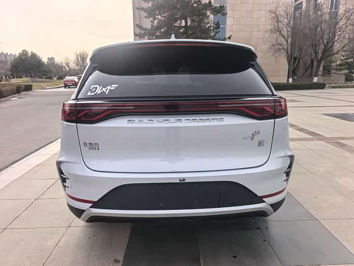 Фото 5 - BYD Tang Hybrid/EV