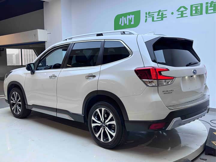 Фото 4 - Subaru Forester