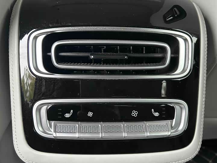 Фото 8 - Exeed RX