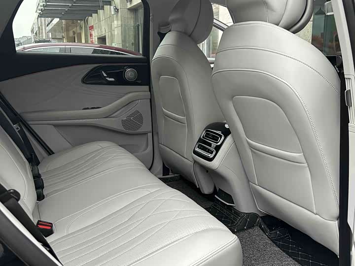 Фото 9 - Exeed RX