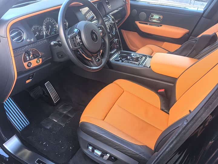 Фото 4 - Rolls-Royce Cullinan