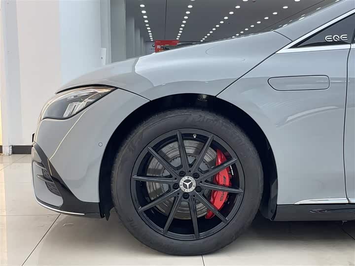 Фото 7 - Mercedes-Benz EQE