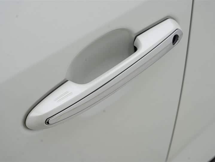 Фото 9 - Toyota Wildlander