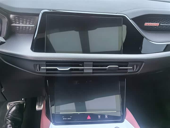 Фото 7 - Audi Q6