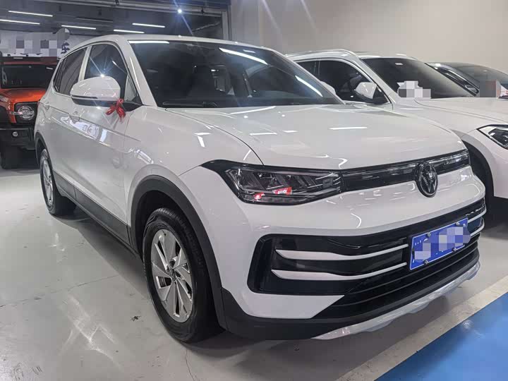 Фото 3 - Volkswagen Tharu