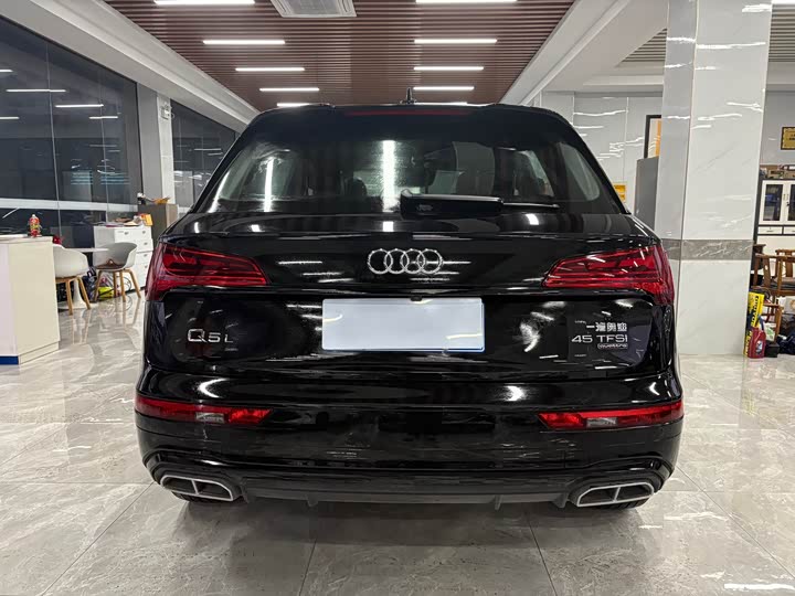 Фото 3 - Audi Q5L