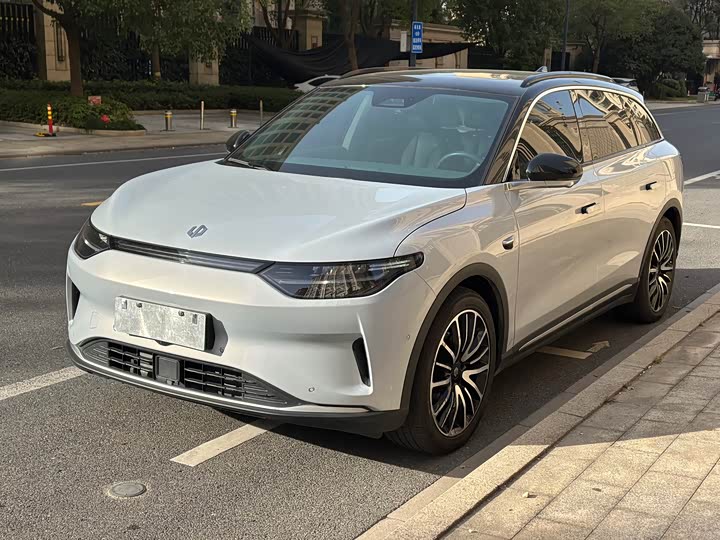 Фото 1 - Leapmotor C11