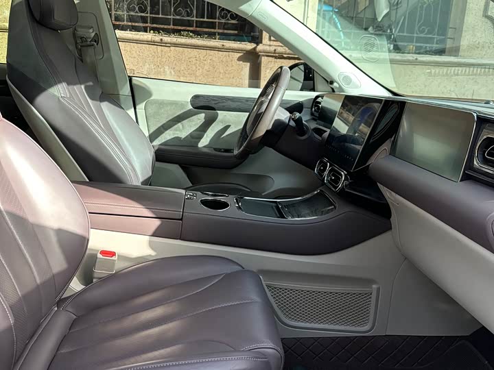 Фото 8 - Leapmotor C11