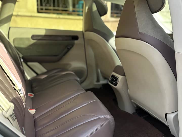 Фото 9 - Leapmotor C11