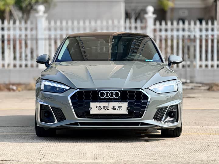 Фото 1 - Audi A5