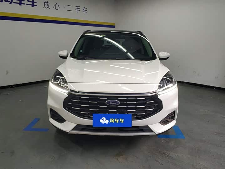 Фото 2 - Ford Escape