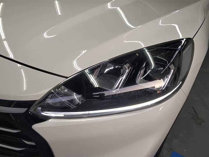 Фото 5 - Ford Escape