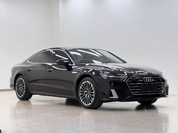 Фото 3 - Audi A7L