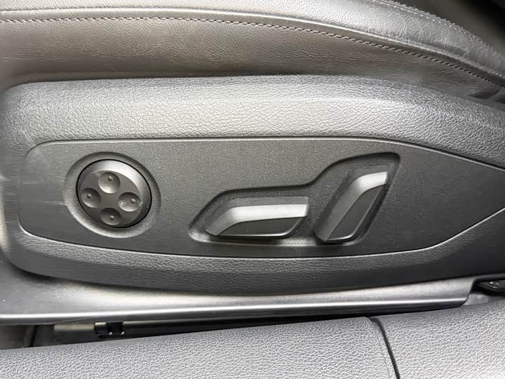 Фото 6 - Audi A5