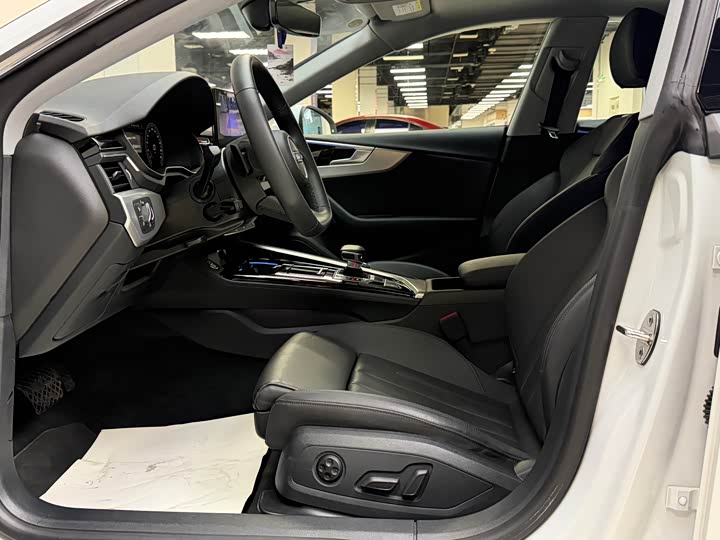 Фото 7 - Audi A5