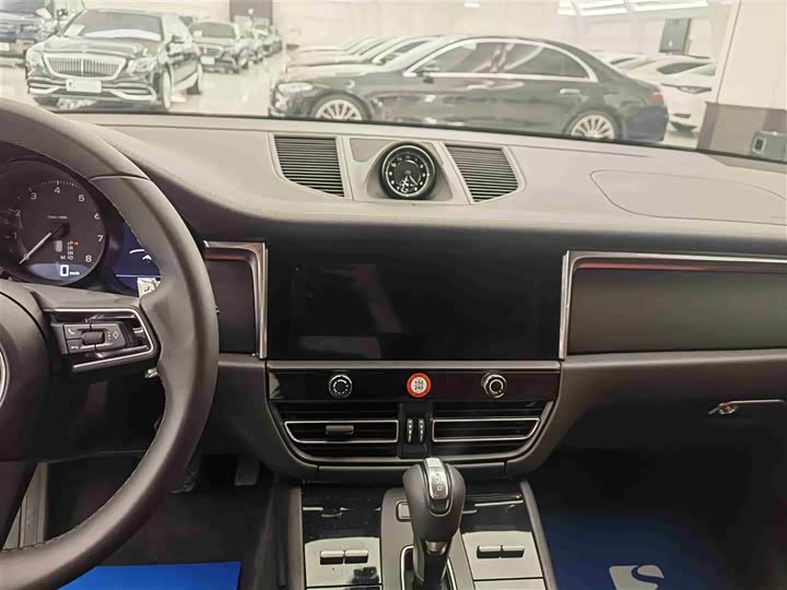 Фото 9 - Porsche Macan