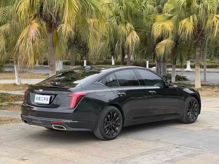 Фото 2 - Cadillac CT5