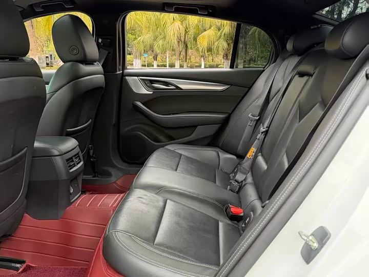 Фото 9 - Cadillac CT5