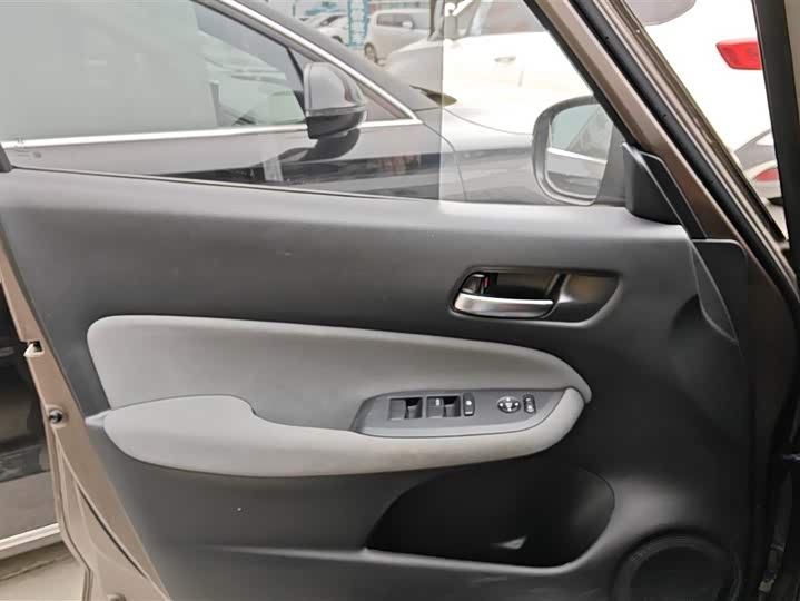 Фото 7 - Honda Life