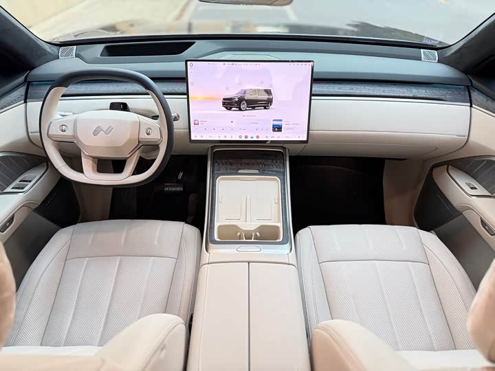 Фото 8 - Nio Onvo L90