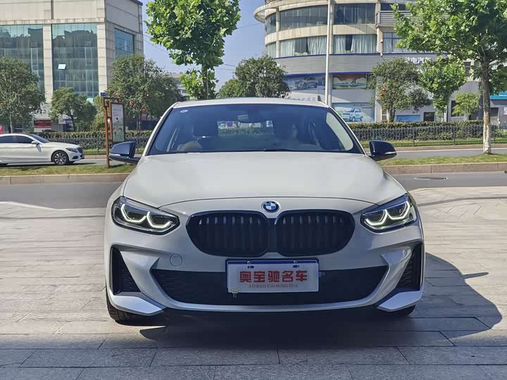 Фото 2 - BMW 1 Series