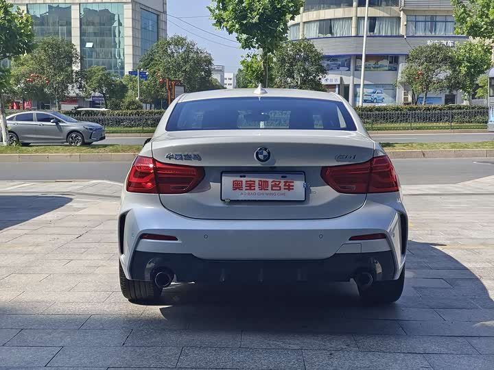 Фото 5 - BMW 1 Series