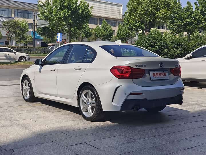 Фото 6 - BMW 1 Series