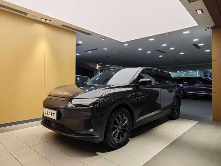 Фото 1 - Leapmotor C11