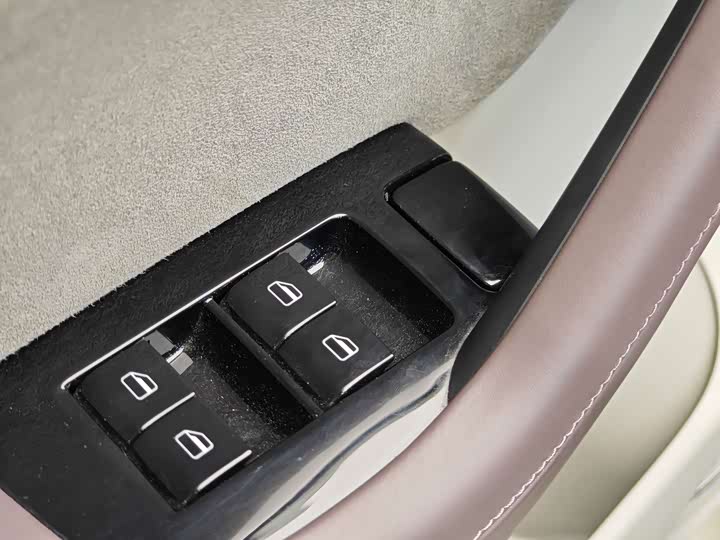 Фото 9 - Leapmotor C11