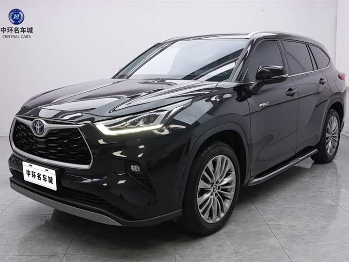 Фото 1 - Toyota Highlander