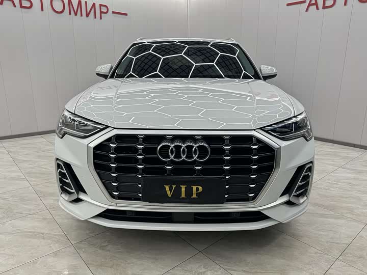 Фото 3 - Audi Q3